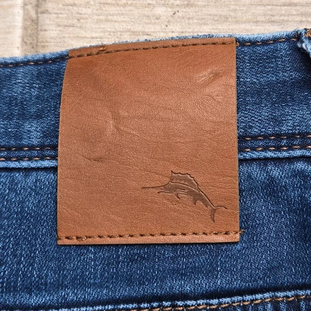 Tommy Bahama Athletic Straight Jeans Men's Medium Wash Everyday Stretch‎ 40W 30L